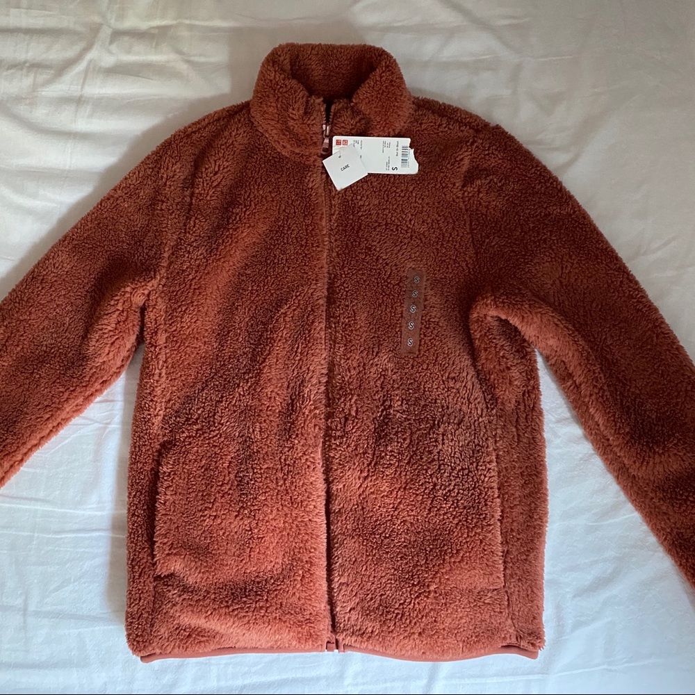 Uniqlo Fluffy Yarn Fleece Jacket